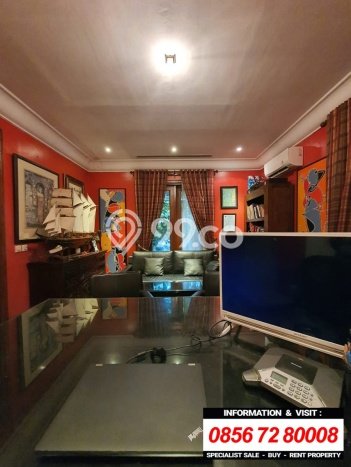 Siap Huni Rumah Mewah 6 Kamar di Mega Kuningan Dekat ke Mana Pun Siap Huni Rumah Mewah 6 Kamar di Mega Kuningan Dekat ke Mana Pun