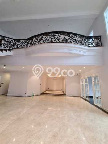 Jual Rumah Mewah Elegan Dengan View Cantik di Pantai Indah Kapuk, Jakarta Utara Jual Rumah Mewah Elegan Dengan View Cantik di Pantai Indah Kapuk, Jakarta Utara