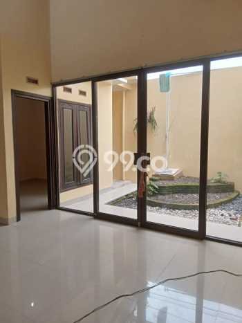Lokasi strategis! Rumah siap huni dikontrakkan di Colomadu LB 128m2 Lokasi strategis! Rumah siap huni dikontrakkan di Colomadu LB 128m2