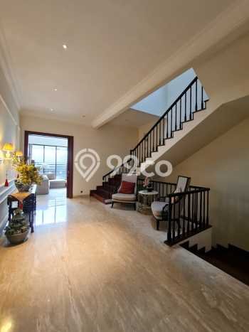 Sewa Rumah Strategis di Kemang LT 416m2 / LB 270m2 Siap Huni Sewa Rumah Strategis di Kemang LT 416m2 / LB 270m2 Siap Huni