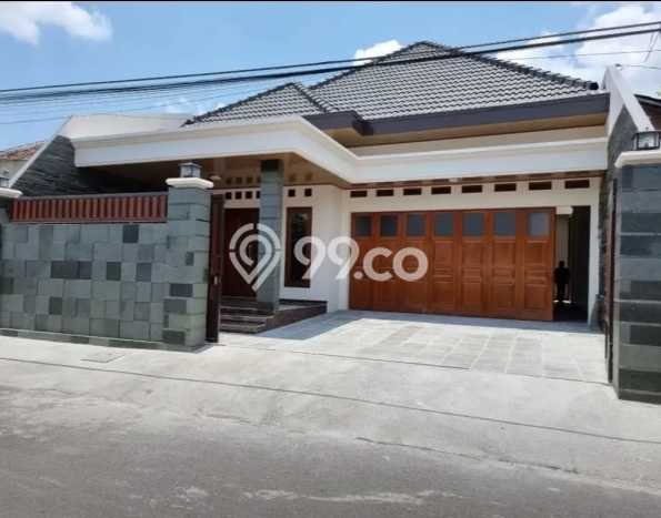 Rumah Mewah Dijual LT 327m2 di Banjarsari, Solo Rumah Mewah Dijual LT 327m2 di Banjarsari, Solo
