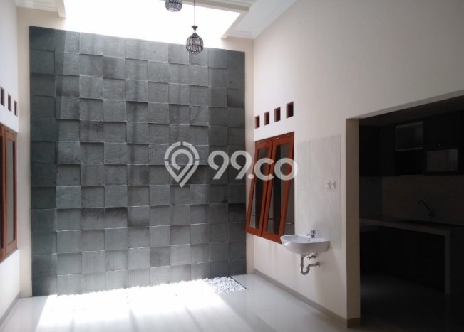 Rumah Mewah Dijual LT 327m2 di Banjarsari, Solo Rumah Mewah Dijual LT 327m2 di Banjarsari, Solo