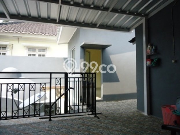 Dijual Rumah Eksklusif 3 KT di Legenda Wisata, Jakarta Timur Dijual Rumah Eksklusif 3 KT di Legenda Wisata, Jakarta Timur