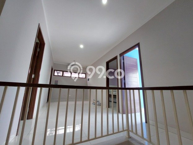 Rumah Mewah LB 185m2 Siap Pakai Desain Elegan di Bintaro, Tangerang Selatan Rumah Mewah LB 185m2 Siap Pakai Desain Elegan di Bintaro, Tangerang Selatan