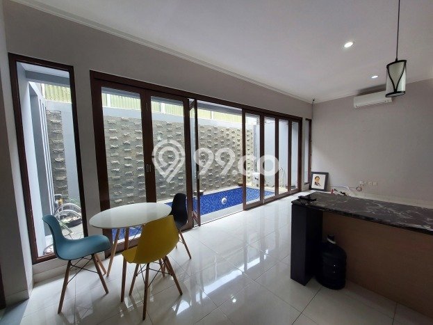 Rumah Mewah LB 185m2 Siap Pakai Desain Elegan di Bintaro, Tangerang Selatan Rumah Mewah LB 185m2 Siap Pakai Desain Elegan di Bintaro, Tangerang Selatan