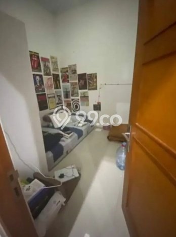 For Sale Rumah 6 Kamar Lokasi Ideal Bagus dan Strategis di mojosongo For Sale Rumah 6 Kamar Lokasi Ideal Bagus dan Strategis di mojosongo