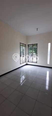 Disewakan Rumah Harga Terjangkau di Taman Kopo Indah Bandung dengan 2 KT Disewakan Rumah Harga Terjangkau di Taman Kopo Indah Bandung dengan 2 KT