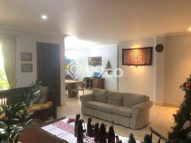 Rumah Mewah Siap Huni LT 300m2 di Karawaci, Tangerang Rumah Mewah Siap Huni LT 300m2 di Karawaci, Tangerang