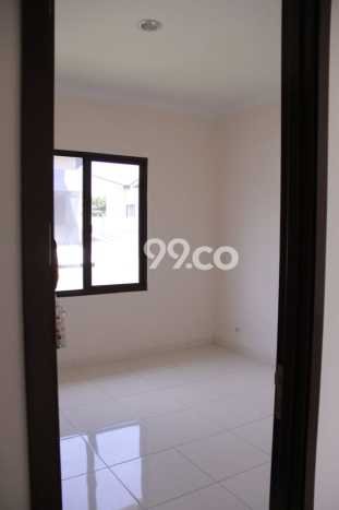 BEST PRICE! Rumah Premium di BSD, Luas 225m² LB 120m² BEST PRICE! Rumah Premium di BSD, Luas 225m² LB 120m²