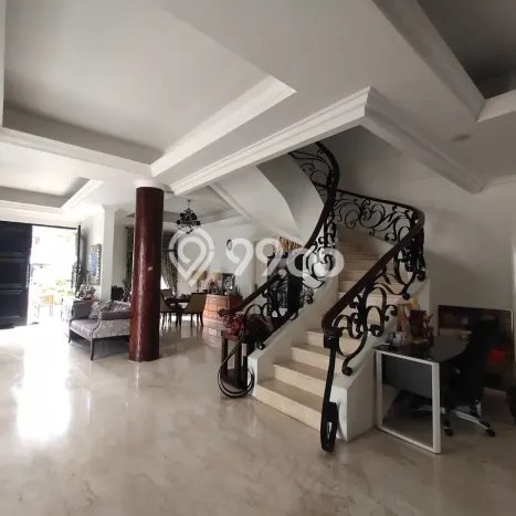 Dijual Rumah Luas Elegan Dengan View Cantik di Lebak Bulus, Jakarta Selatan Dijual Rumah Luas Elegan Dengan View Cantik di Lebak Bulus, Jakarta Selatan
