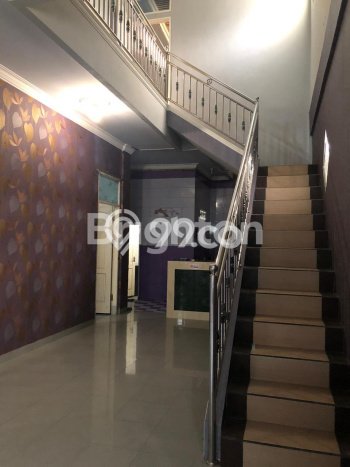 Jual Rumah Favorit Siap Huni LB 274m2 di Balikpapan Utara, Balikpapan Jual Rumah Favorit Siap Huni LB 274m2 di Balikpapan Utara, Balikpapan