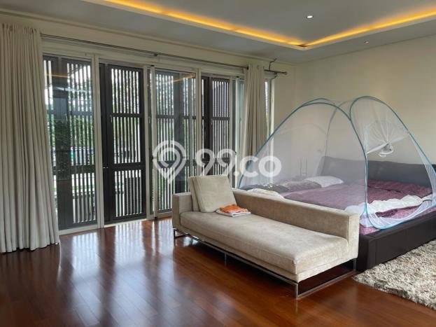 Hunian Elit LB 500m2 Siap Pakai Desain Elegan di Kota Baru Parahyangan, Bandung Hunian Elit LB 500m2 Siap Pakai Desain Elegan di Kota Baru Parahyangan, Bandung