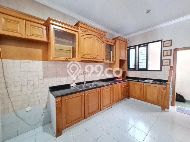 For Sale! Luxury House LT 200m2 Desain Elegan di Muara Karang For Sale! Luxury House LT 200m2 Desain Elegan di Muara Karang