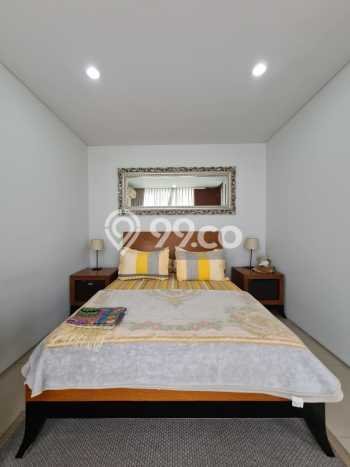 Ready to Use! Luxury House LT 130m2 Desain Elegan di Kemang Ready to Use! Luxury House LT 130m2 Desain Elegan di Kemang