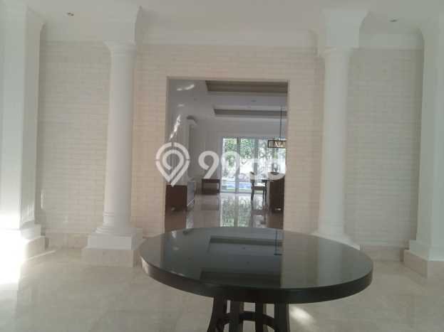 Sewa Rumah Strategis LT 715m2 / LB 560m2 di Kemang, Jakarta Selatan Sewa Rumah Strategis LT 715m2 / LB 560m2 di Kemang, Jakarta Selatan