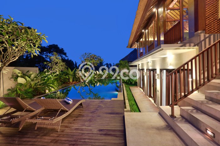 HUNIAN PILIHAN! Rumah di Ubud, 3 KT, Lingkungan Strategis, Luas 250m² LB 180m² HUNIAN PILIHAN! Rumah di Ubud, 3 KT, Lingkungan Strategis, Luas 250m² LB 180m²