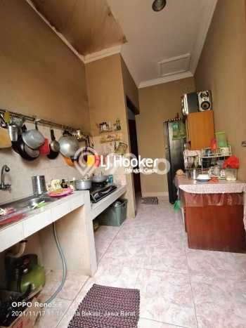 Jual Rumah Luas Elegan Dengan View Eksklusif di Jati Asih, Bekasi Jual Rumah Luas Elegan Dengan View Eksklusif di Jati Asih, Bekasi