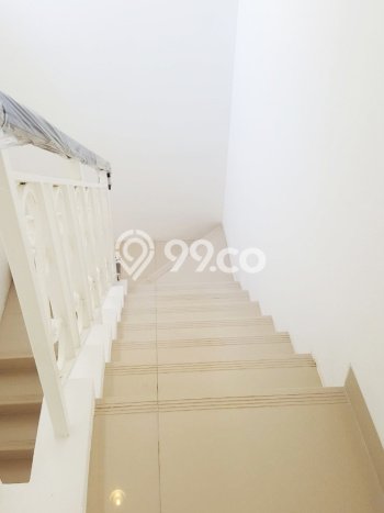 Rumah Terawat di Cakung, Jakarta Timur, Luas 102m² Bangunan 90m² DIJUAL CEPAT! Rumah Terawat di Cakung, Jakarta Timur, Luas 102m² Bangunan 90m² DIJUAL CEPAT!