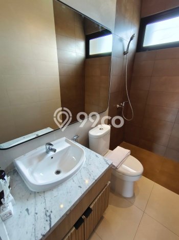 Rumah di Summarecon Bekasi, Bekasi, LT 91m² LB 93m² Rumah di Summarecon Bekasi, Bekasi, LT 91m² LB 93m²