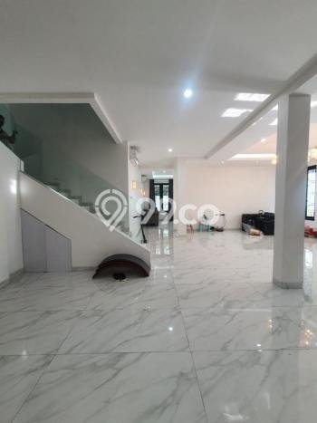 Rumah Elit LB 600m2 Siap Huni Desain Elegan di Lebak Bulus, Jakarta Selatan Rumah Elit LB 600m2 Siap Huni Desain Elegan di Lebak Bulus, Jakarta Selatan