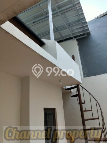 SIAP HUNI! Rumah Strategis di BSD, LT 105m² LB 85m² SIAP HUNI! Rumah Strategis di BSD, LT 105m² LB 85m²