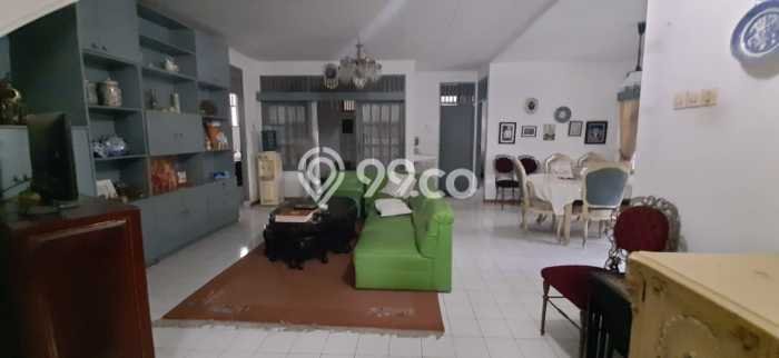 Rumah Elit LB 150m2 Siap Huni Desain Elegan di Bintaro, Tangerang Selatan Rumah Elit LB 150m2 Siap Huni Desain Elegan di Bintaro, Tangerang Selatan