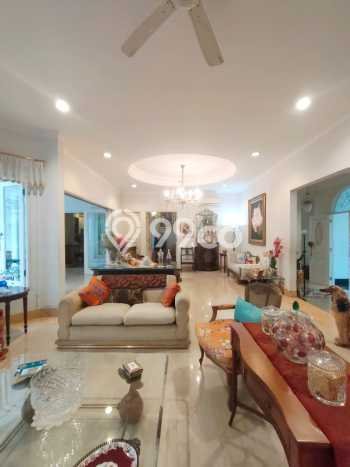 Kesempatan Memiliki Rumah Terawat di Kawasan Kebayoran Baru, Jakarta Selatan Kesempatan Memiliki Rumah Terawat di Kawasan Kebayoran Baru, Jakarta Selatan