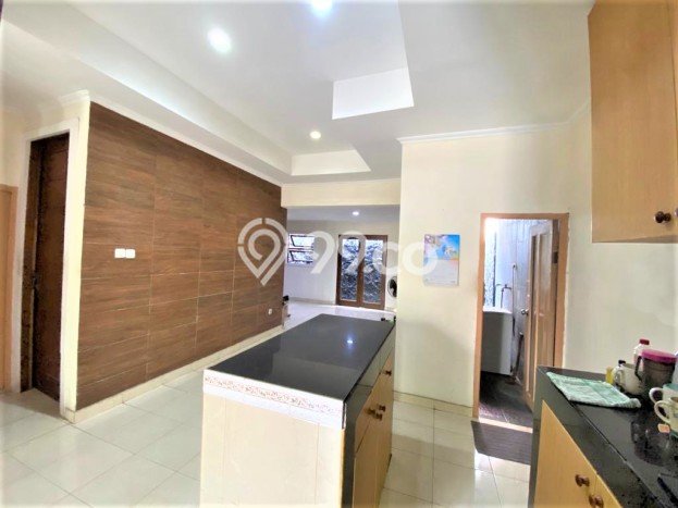 Jual Rumah Strategis Bagus Punya 2 KT di Cinere Depok SHM Jual Rumah Strategis Bagus Punya 2 KT di Cinere Depok SHM
