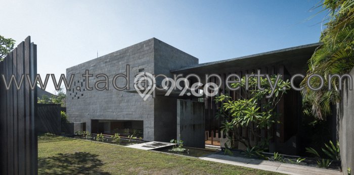 Rumah Luxury Modern Tanpa Renovasi di Petitenget Badung Rumah Luxury Modern Tanpa Renovasi di Petitenget Badung
