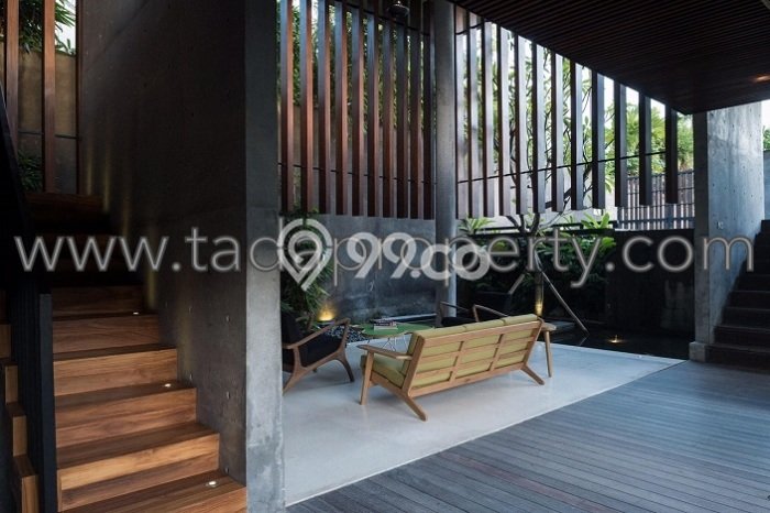 Rumah Luxury Modern Tanpa Renovasi di Petitenget Badung Rumah Luxury Modern Tanpa Renovasi di Petitenget Badung