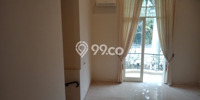 Sewa Rumah Harga Terjangkau di Kemang Jakarta Selatan Punya 4 Kamar Tidur Sewa Rumah Harga Terjangkau di Kemang Jakarta Selatan Punya 4 Kamar Tidur