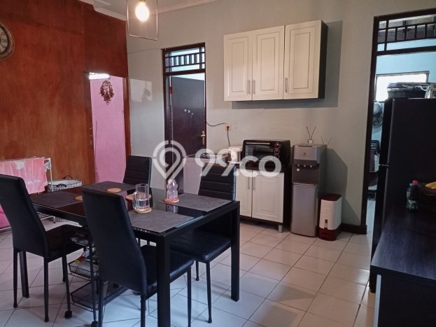 Rumah Modern Cantik 2 KT Bisa Langsung Pindah di Sawangan Rumah Modern Cantik 2 KT Bisa Langsung Pindah di Sawangan