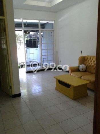 LOKASI STRATEGIS! Rumah di , Dekat Tol, 2 KM, LT 140m2m² Bangunan 120m2m² LOKASI STRATEGIS! Rumah di , Dekat Tol, 2 KM, LT 140m2m² Bangunan 120m2m²