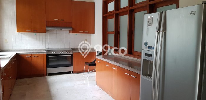 Disewakan Segera Rumah Kondisi Baik di Kawasan Kebayoran Baru, Jakarta Selatan Disewakan Segera Rumah Kondisi Baik di Kawasan Kebayoran Baru, Jakarta Selatan