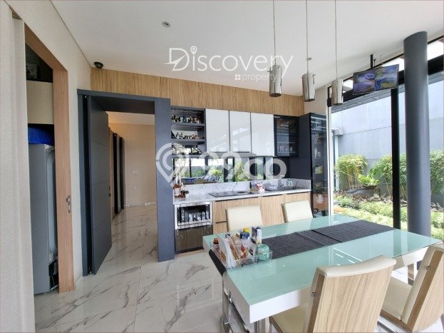 Hunian Mewah LB 321m2 Siap Huni Desain Elegan di Setiabudi, Bandung Hunian Mewah LB 321m2 Siap Huni Desain Elegan di Setiabudi, Bandung