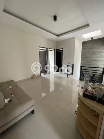 Rumah Luas Asri 3 KT Siap Pakai di Setra Duta Bandung Rumah Luas Asri 3 KT Siap Pakai di Setra Duta Bandung
