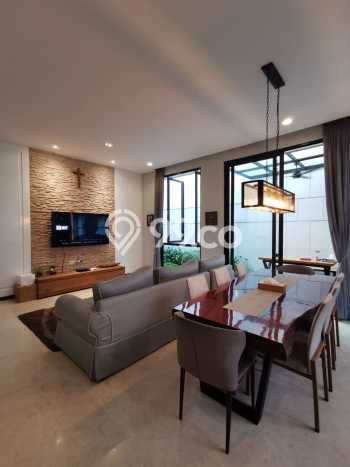 For Sale! Premium House LT 220m2 Desain Modern di BSD For Sale! Premium House LT 220m2 Desain Modern di BSD