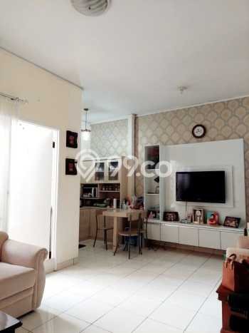 For Sale Rumah 2 Kamar Lokasi Strategis Bagus dan Strategis di Serpong For Sale Rumah 2 Kamar Lokasi Strategis Bagus dan Strategis di Serpong