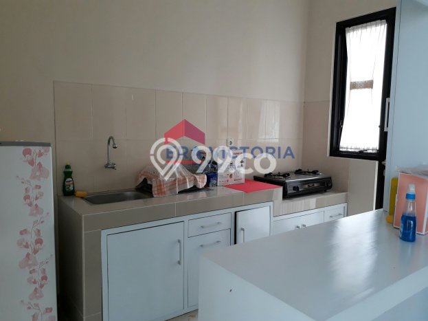 Jarang Ada! Rumah Sewa 2 Kamar Bagus Siap Huni Batu Jarang Ada! Rumah Sewa 2 Kamar Bagus Siap Huni Batu