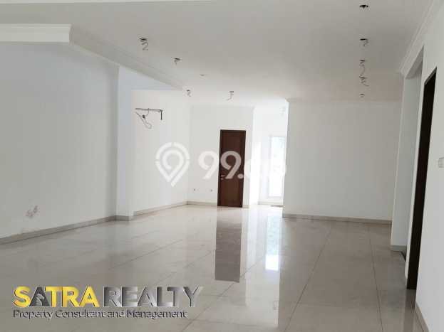 HUNIAN PILIHAN! Rumah di Pluit, LT 330m² LB 231m² HUNIAN PILIHAN! Rumah di Pluit, LT 330m² LB 231m²