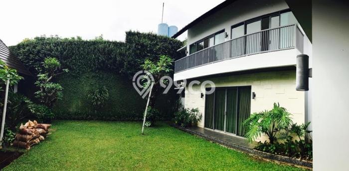 Rumah 5 Kamar Akses Transportasi Umum di BSD, Tangerang Rumah 5 Kamar Akses Transportasi Umum di BSD, Tangerang
