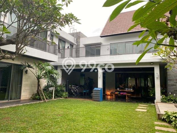 Rumah 5 Kamar Akses Transportasi Umum di BSD, Tangerang Rumah 5 Kamar Akses Transportasi Umum di BSD, Tangerang