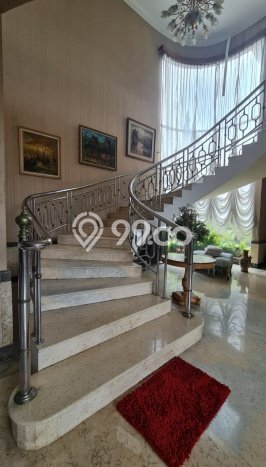 Rumah Asri di Pajajaran, Bogor, Luas 1104m² LB 738m² Rumah Asri di Pajajaran, Bogor, Luas 1104m² LB 738m²