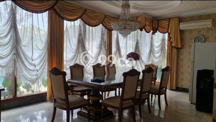 Rumah Asri di Pajajaran, Bogor, Luas 1104m² LB 738m² Rumah Asri di Pajajaran, Bogor, Luas 1104m² LB 738m²