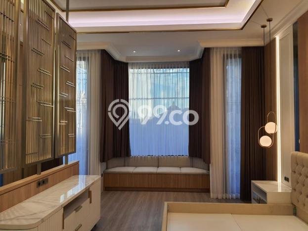Dijual Rumah Mewah Elegan Dengan View Cantik di Sukomanunggal, Surabaya Dijual Rumah Mewah Elegan Dengan View Cantik di Sukomanunggal, Surabaya