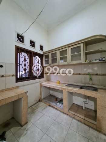Rumah di Slamet Riyadi, 2 KM, Area Premium, Luas 280m² LB 420m² Rumah di Slamet Riyadi, 2 KM, Area Premium, Luas 280m² LB 420m²