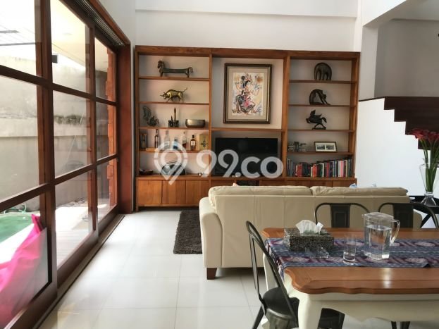 Rumah 3 KT 3 KM LT 177m², Luas Bangunan 200m² di Padangsambian Kelod, Denpasar Rumah 3 KT 3 KM LT 177m², Luas Bangunan 200m² di Padangsambian Kelod, Denpasar