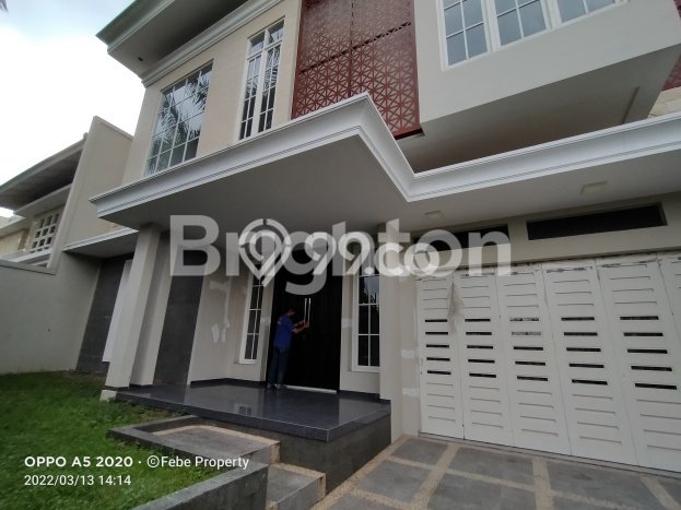 Dijual Rumah Mewah Elegan Dengan View Eksklusif di Araya, Malang Dijual Rumah Mewah Elegan Dengan View Eksklusif di Araya, Malang