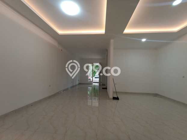 Rumah 3 Kamar di Pinggir Kota Gading Serpong, Tangerang - Lokasi Strategis Rumah 3 Kamar di Pinggir Kota Gading Serpong, Tangerang - Lokasi Strategis