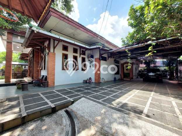 Rumah area Lebak Bulus, Lingkungan Elite 3 KT Rumah area Lebak Bulus, Lingkungan Elite 3 KT